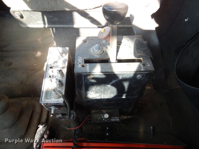 image for item GW9785 1997 Ford LT8000 dump truck