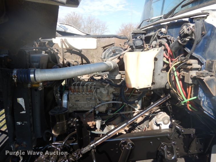 image for item GW9785 1997 Ford LT8000 dump truck