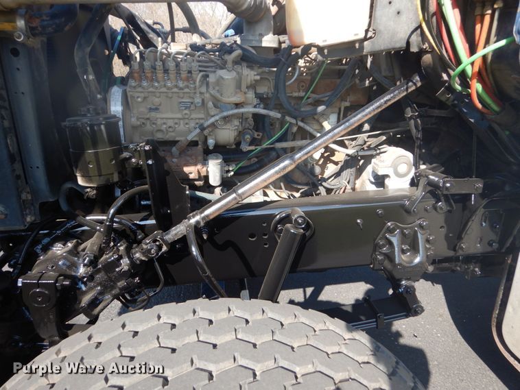 image for item GW9785 1997 Ford LT8000 dump truck