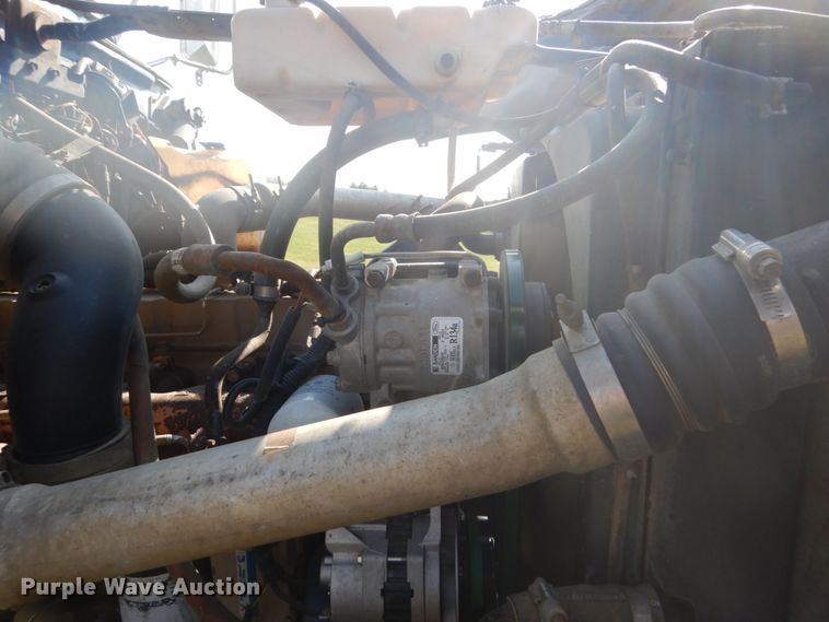 image for item GW9785 1997 Ford LT8000 dump truck