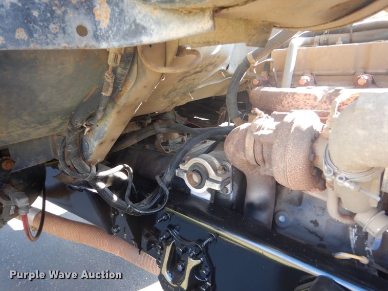 image for item GW9785 1997 Ford LT8000 dump truck