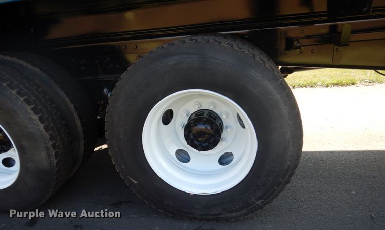 image for item GW9785 1997 Ford LT8000 dump truck