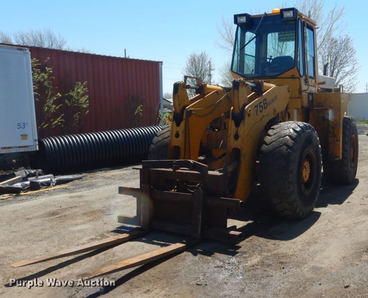 image for item GW9810 Clark 75B CU  wheel loader