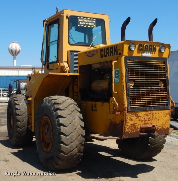 image for item GW9810 Clark 75B CU  wheel loader
