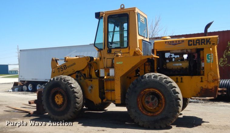 image for item GW9810 Clark 75B CU  wheel loader