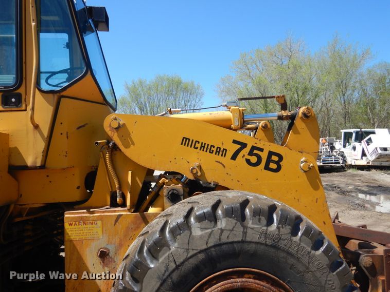 image for item GW9810 Clark 75B CU  wheel loader