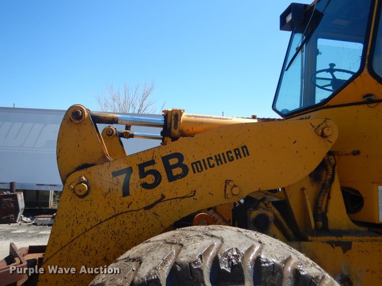 image for item GW9810 Clark 75B CU  wheel loader