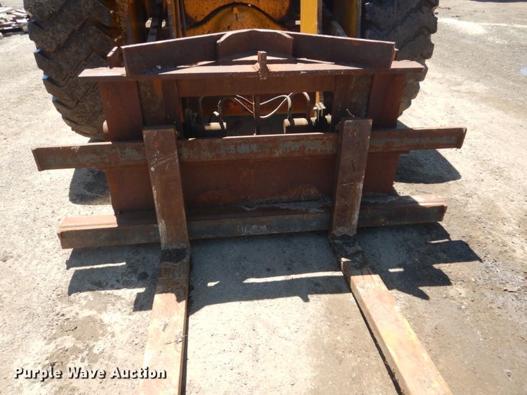 image for item GW9810 Clark 75B CU  wheel loader