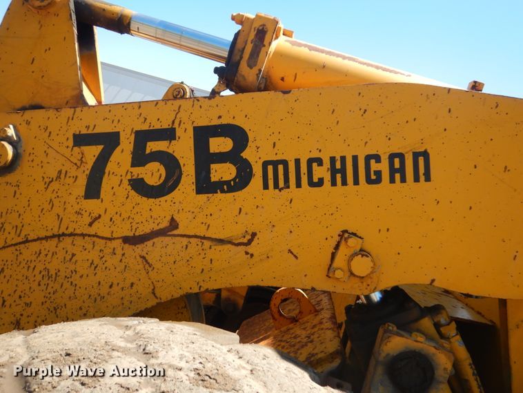 image for item GW9810 Clark 75B CU  wheel loader