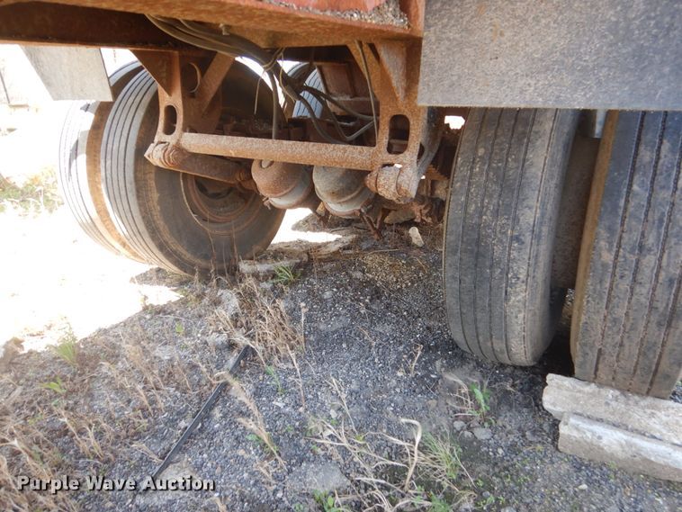 image for item GW9811 1975 Fast end dump trailer