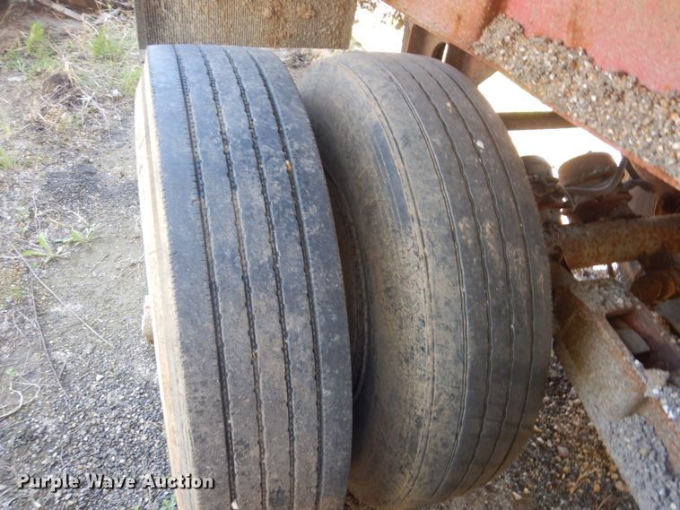 image for item GW9811 1975 Fast end dump trailer