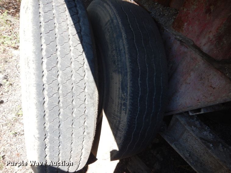 image for item GW9811 1975 Fast end dump trailer