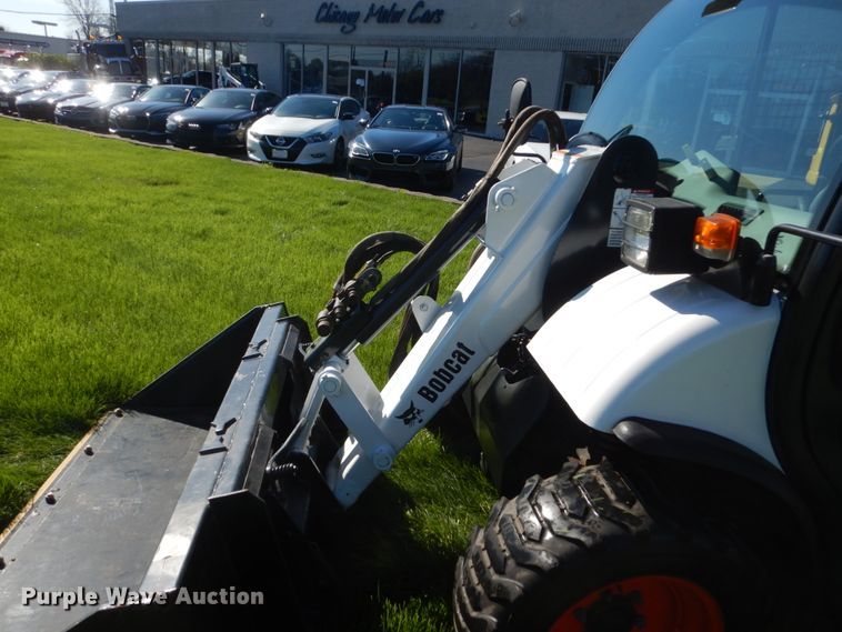 image for item GW9816 Bobcat 5600 utility vehicle