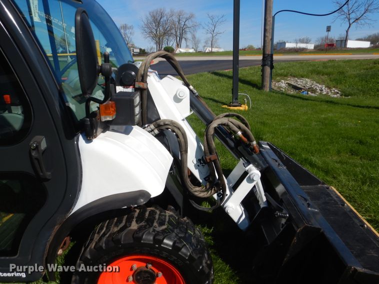 image for item GW9816 Bobcat 5600 utility vehicle