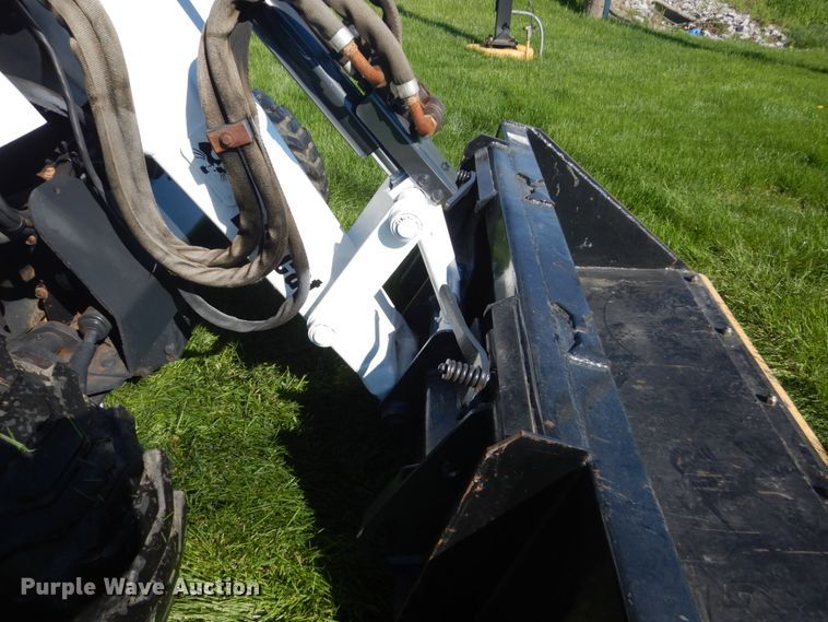 image for item GW9816 Bobcat 5600 utility vehicle