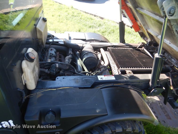 image for item GW9816 Bobcat 5600 utility vehicle