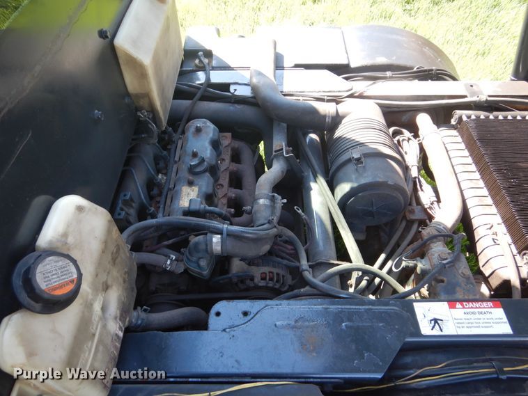 image for item GW9816 Bobcat 5600 utility vehicle