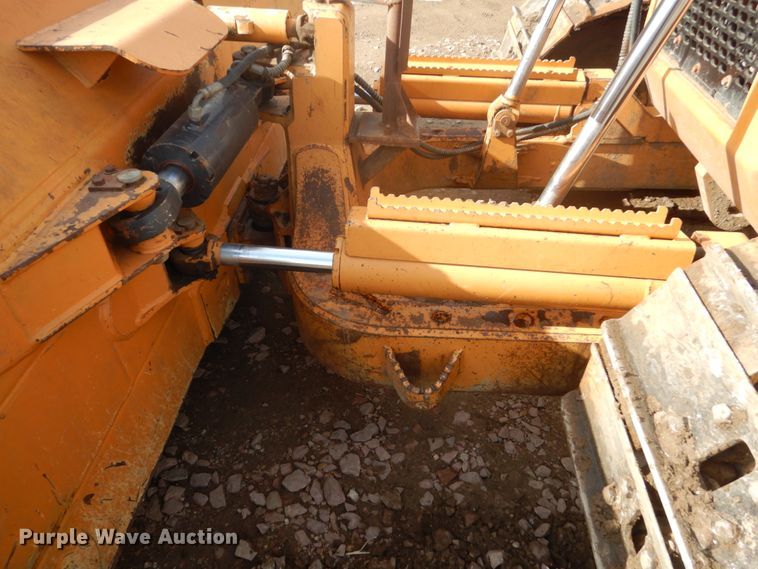 image for item GW9861 2010 Case 1650L WT  crawler dozer