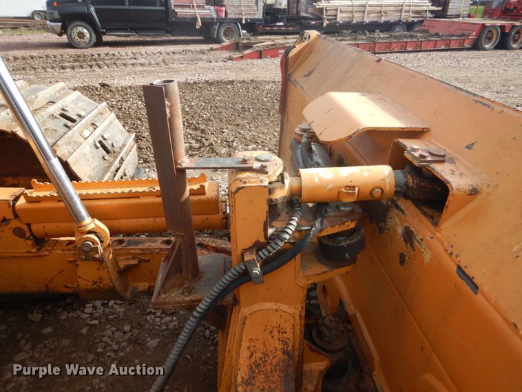 image for item GW9861 2010 Case 1650L WT  crawler dozer