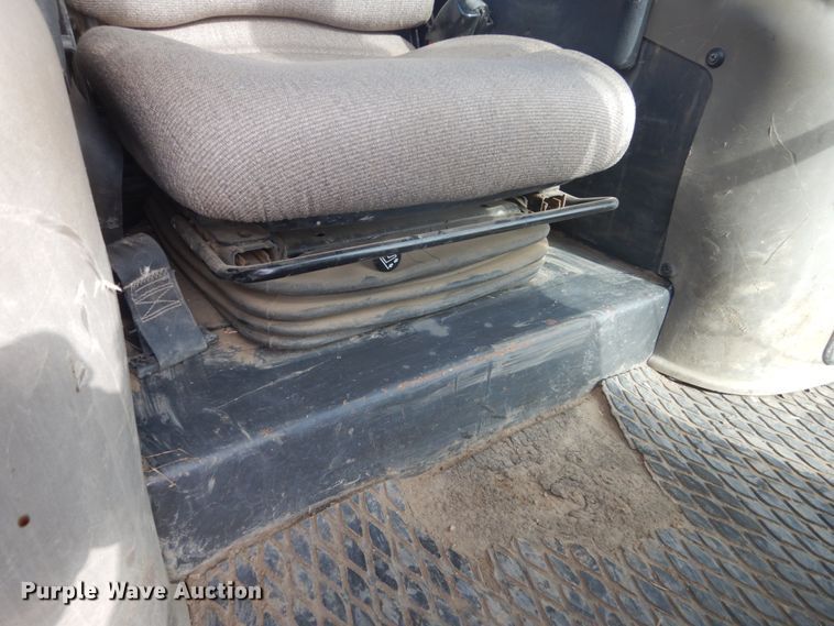 image for item GW9861 2010 Case 1650L WT  crawler dozer