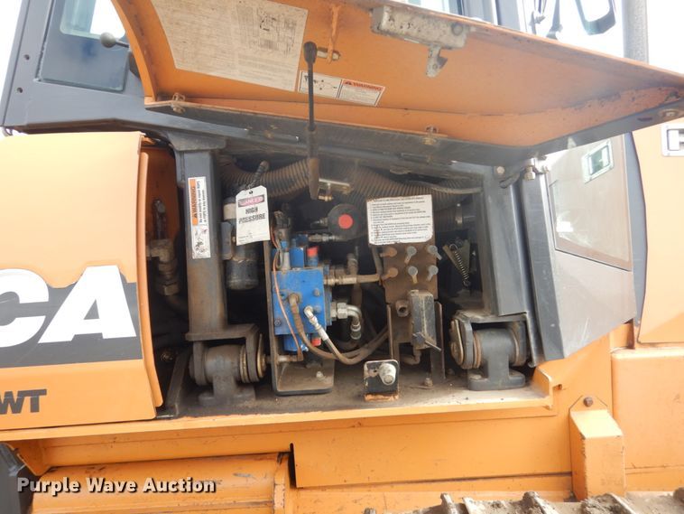 image for item GW9861 2010 Case 1650L WT  crawler dozer