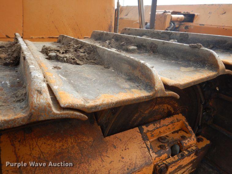 image for item GW9861 2010 Case 1650L WT  crawler dozer