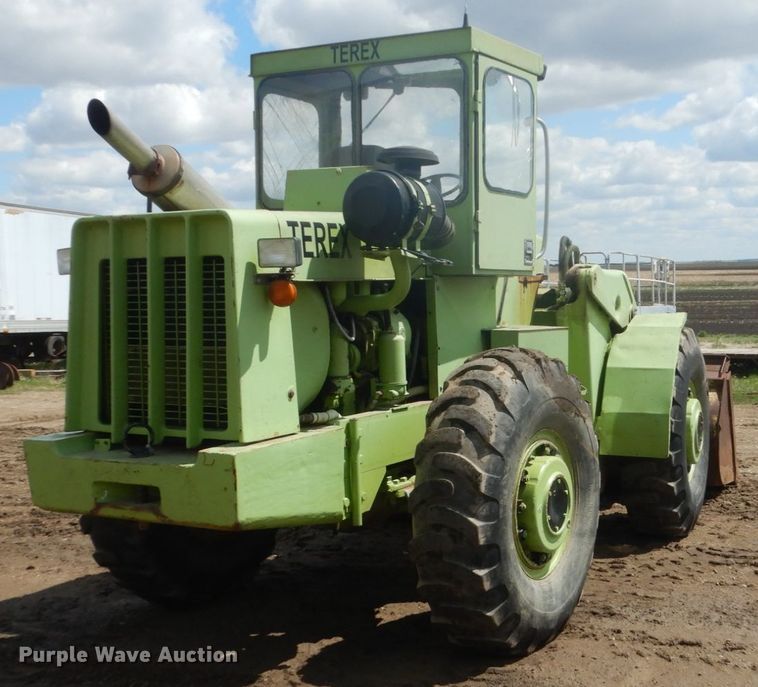 image for item GW9865 Terex L20  wheel loader