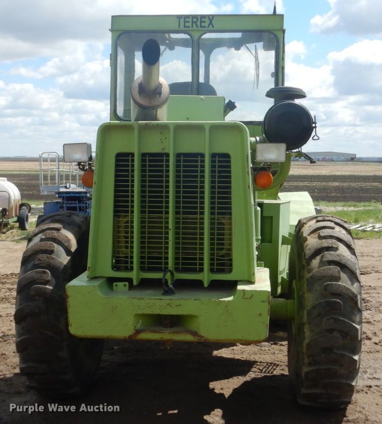 image for item GW9865 Terex L20  wheel loader