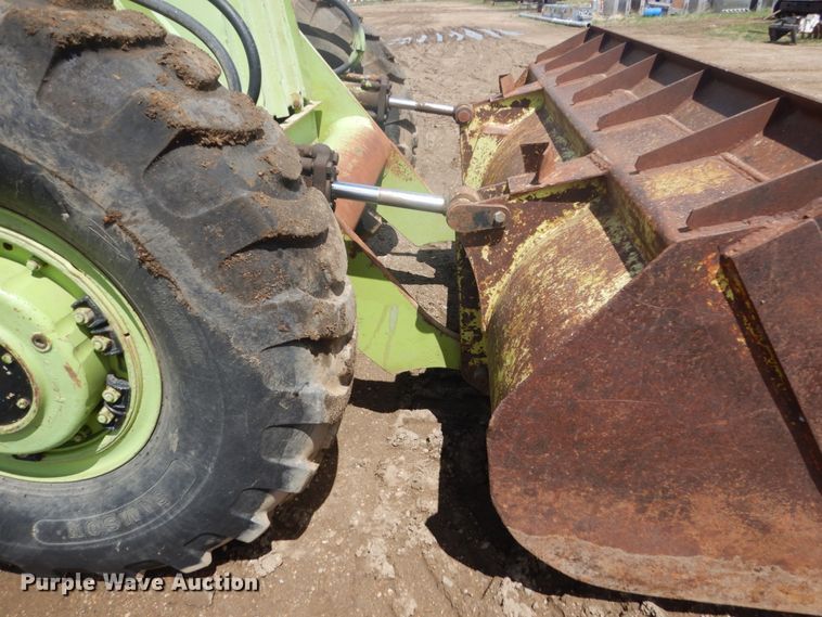 image for item GW9865 Terex L20  wheel loader