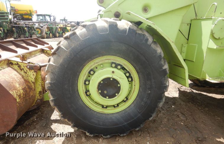 image for item GW9865 Terex L20  wheel loader