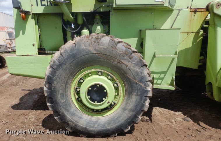 image for item GW9865 Terex L20  wheel loader