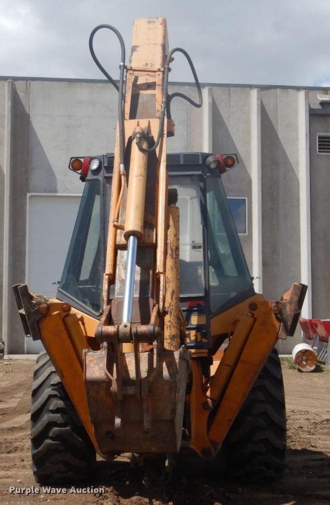 image for item GW9866 Case 680H  backhoe