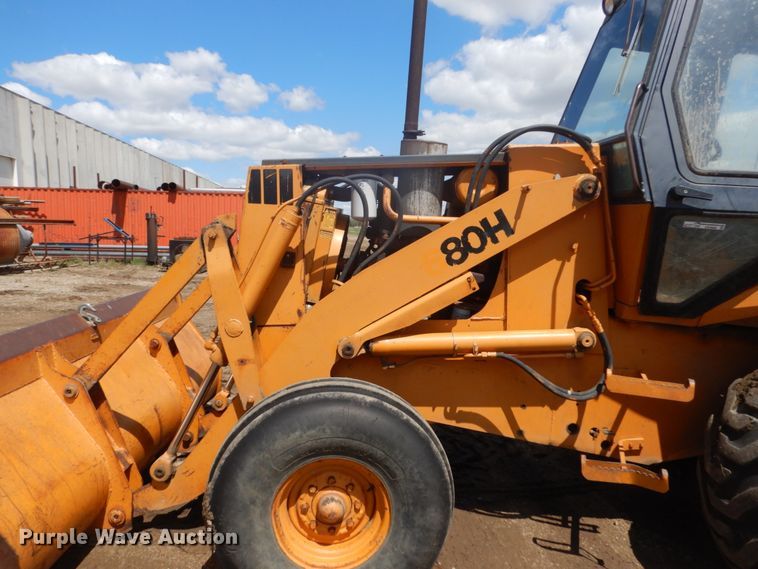 image for item GW9866 Case 680H  backhoe