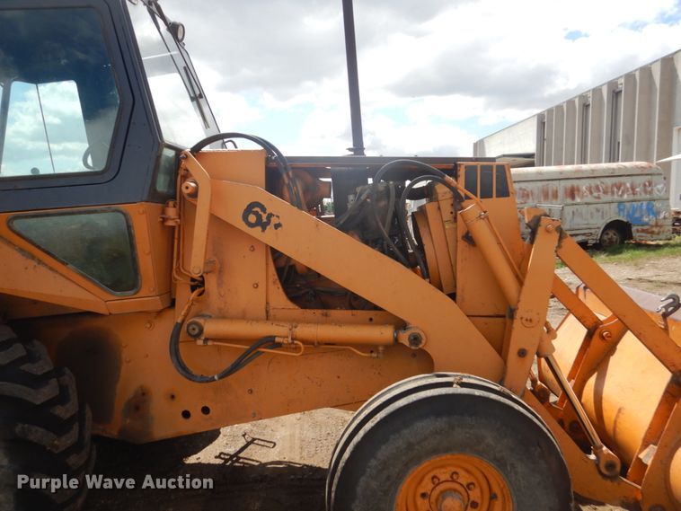 image for item GW9866 Case 680H  backhoe