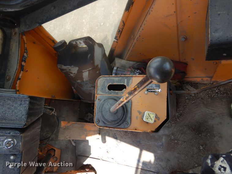 image for item GW9866 Case 680H  backhoe