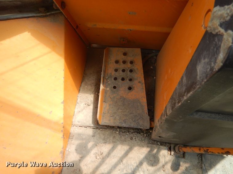 image for item GW9866 Case 680H  backhoe