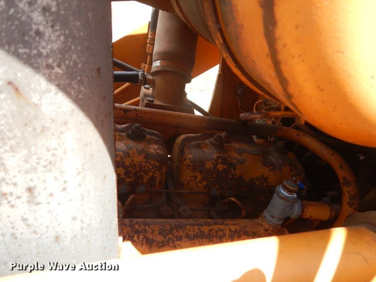 image for item GW9866 Case 680H  backhoe