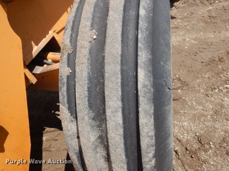 image for item GW9866 Case 680H  backhoe