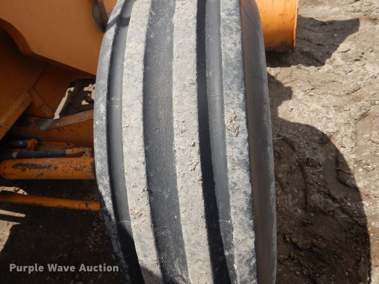 image for item GW9866 Case 680H  backhoe