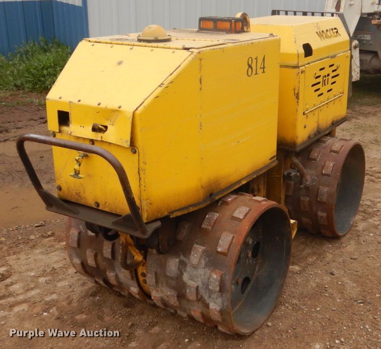image for item GW9871 Wacker vibratory trench compactor