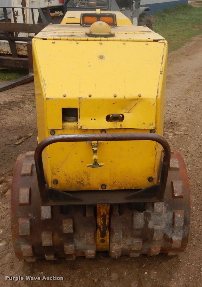 image for item GW9871 Wacker vibratory trench compactor