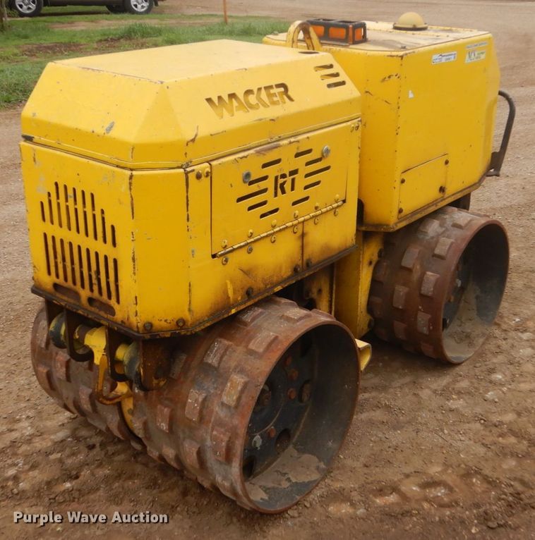 image for item GW9871 Wacker vibratory trench compactor