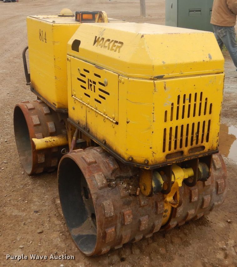 image for item GW9871 Wacker vibratory trench compactor