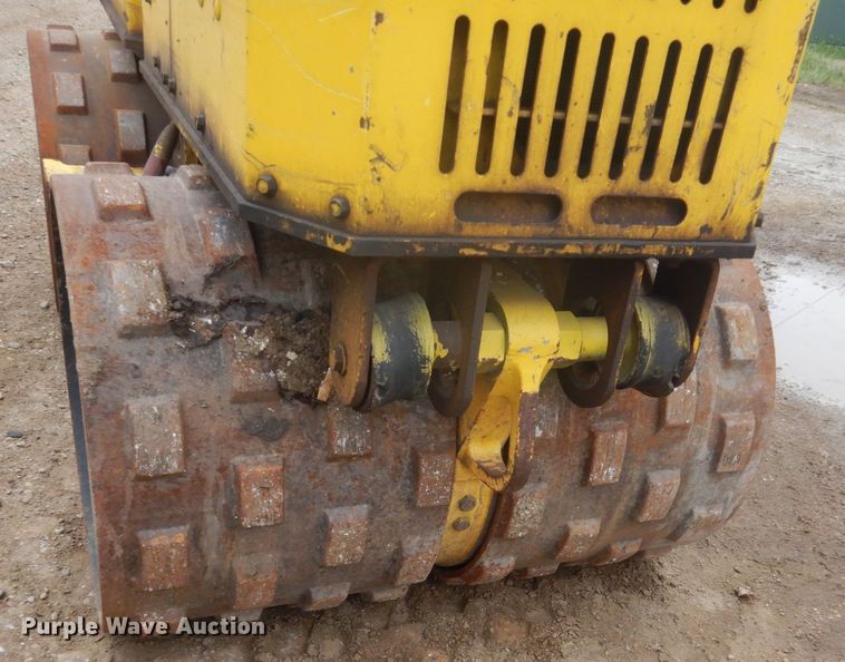 image for item GW9871 Wacker vibratory trench compactor