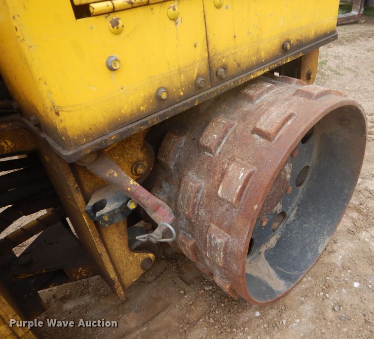 image for item GW9871 Wacker vibratory trench compactor