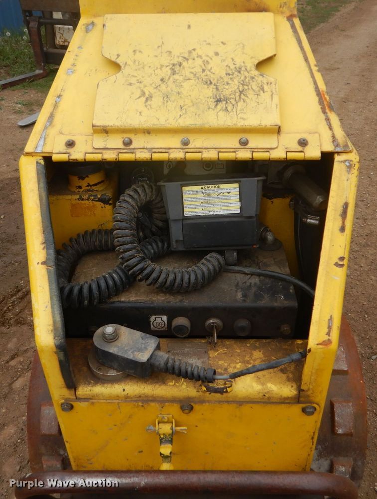 image for item GW9871 Wacker vibratory trench compactor
