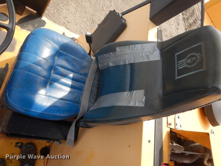 image for item GW9874 1996 Dynapac CA151 Series 15 single drum vibratory roller