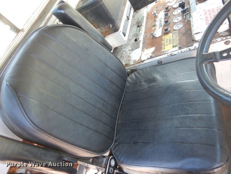 image for item GW9889 1988 Athey H10 street sweeper