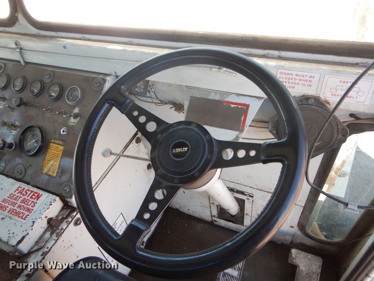 image for item GW9889 1988 Athey H10 street sweeper