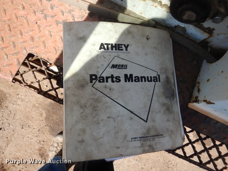 image for item GW9889 1988 Athey H10 street sweeper